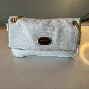 Michael Kors Cream Shoulder Bag with Gold Chain